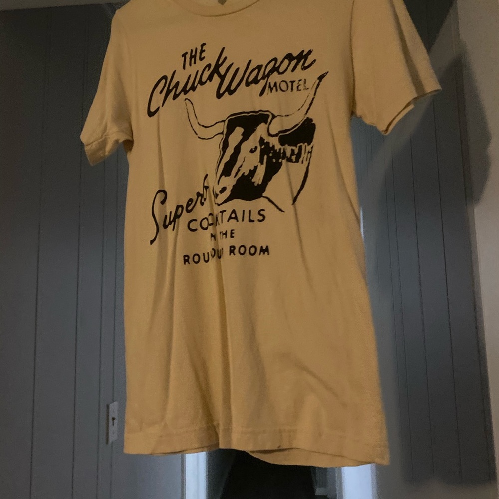 Graphic t